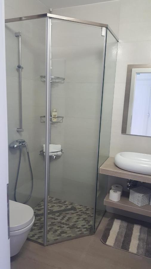 Mayana Apartment Cesarica Luaran gambar