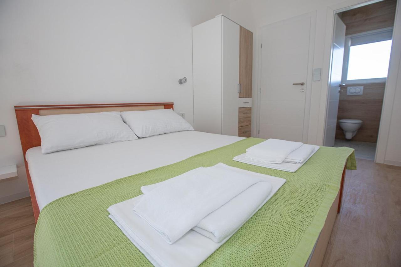 Mayana Apartment Cesarica Luaran gambar