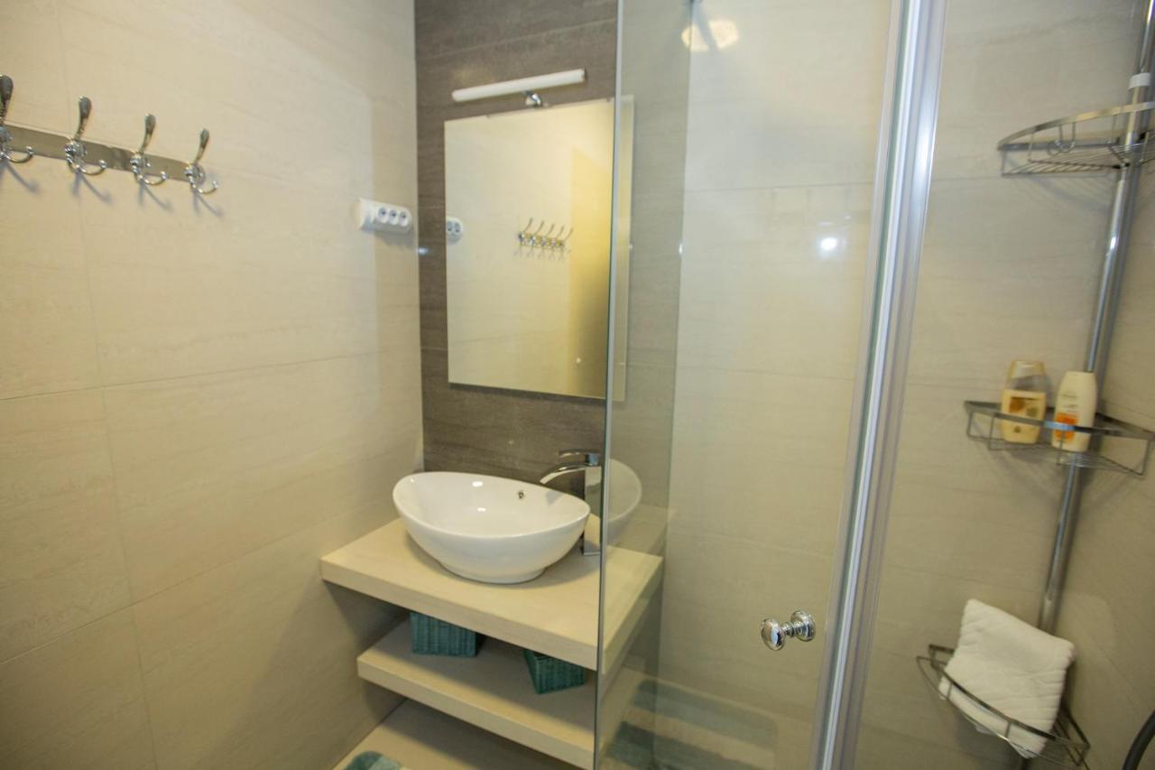 Mayana Apartment Cesarica Luaran gambar