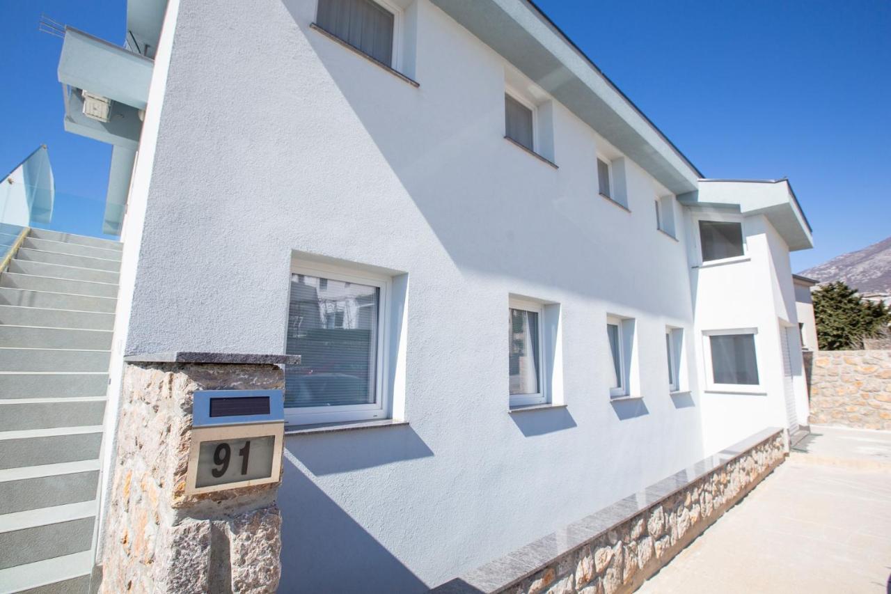 Mayana Apartment Cesarica Luaran gambar