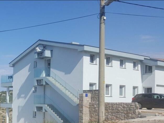 Mayana Apartment Cesarica Luaran gambar