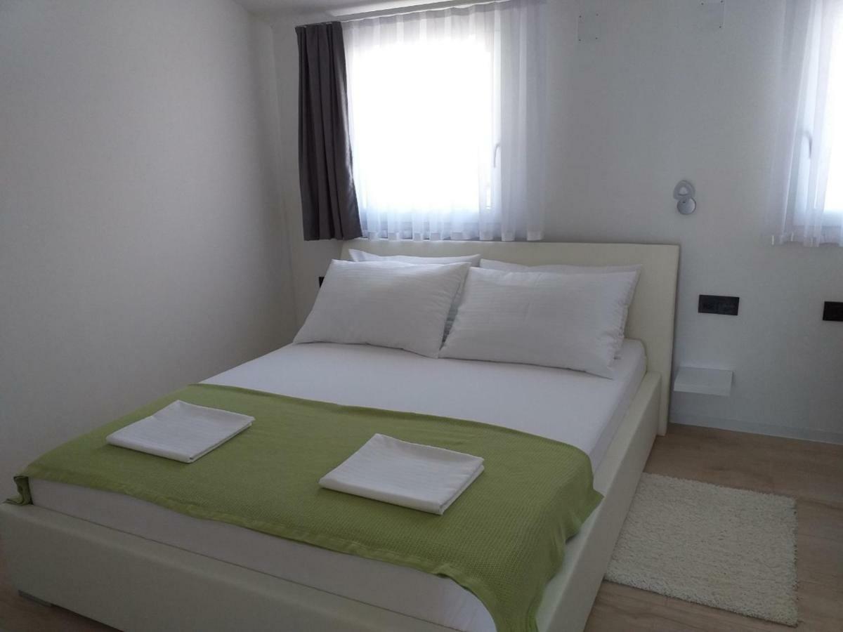Mayana Apartment Cesarica Bilik gambar
